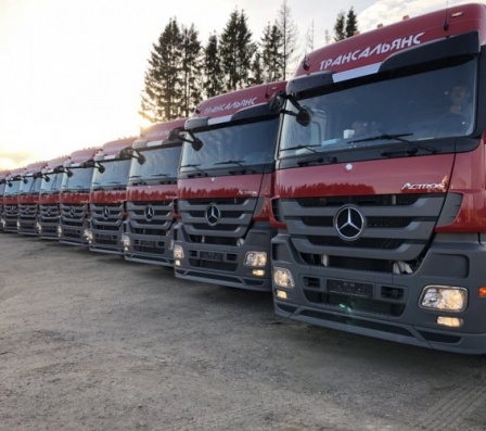 Парк ГК «Трансальянс» пополнили 20 грузовиков Mercedes-Benz Actros