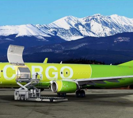 Авиакомпания S7 Airlines получила первый грузовой самолет